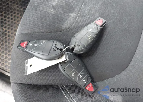 2015 Jeep Cherokee Latitude z USA, uszkodzony, nr VIN 1C4PJMCS1FW634780